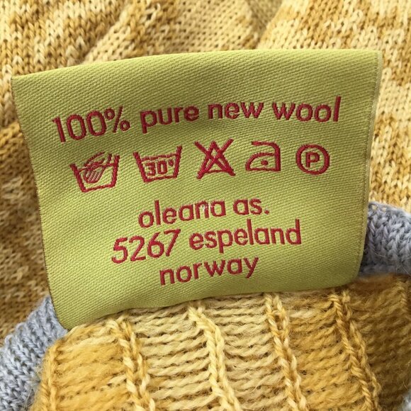 Oleana Cardigan Sweater Norway Norwegian Size L Wool Floral Knit Solveig Hisdal - Picture 11 of 12